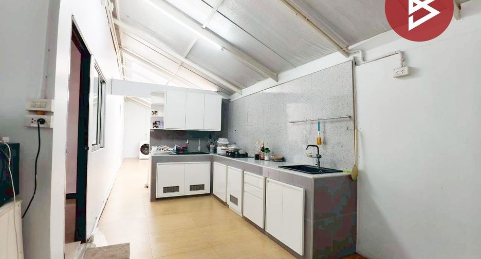 For sale 3 bedrooms house in Lat Krabang, Bangkok