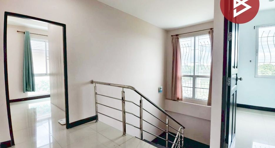 For sale 3 bedrooms house in Lat Krabang, Bangkok