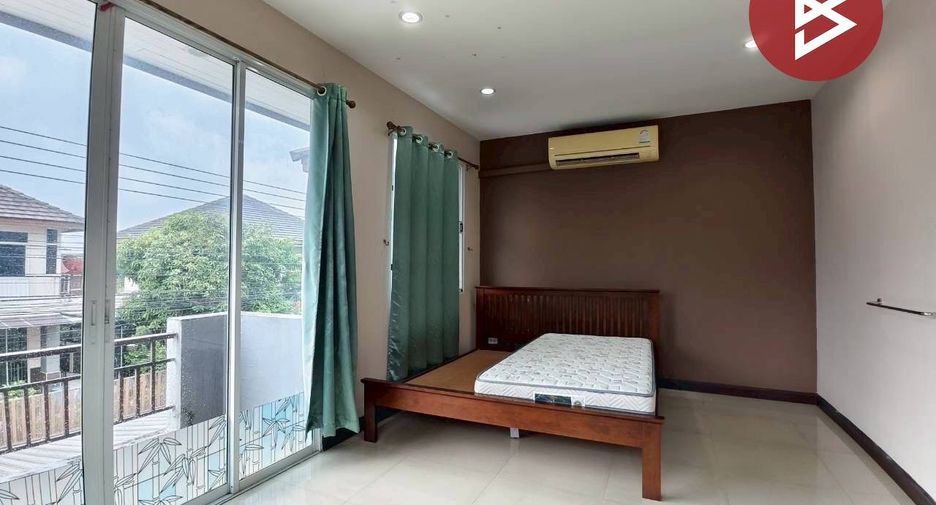 For sale 3 bedrooms house in Lat Krabang, Bangkok