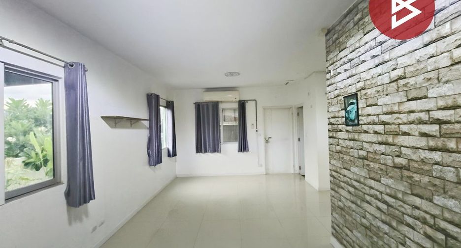 For sale 3 bedrooms townhouse in Mueang Samut Prakan, Samut Prakan