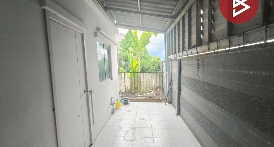 For sale 3 bedrooms townhouse in Mueang Samut Prakan, Samut Prakan
