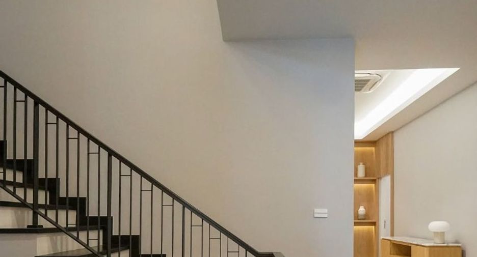 For rent and for sale 5 bedrooms house in Bang Phli, Samut Prakan