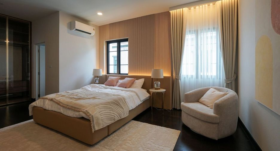 For rent and for sale 5 bedrooms house in Bang Phli, Samut Prakan