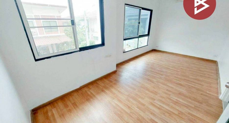 For rent and for sale 5 bedrooms townhouse in Mueang Samut Prakan, Samut Prakan