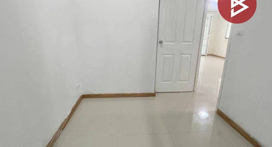 For rent and for sale 5 bedrooms townhouse in Mueang Samut Prakan, Samut Prakan