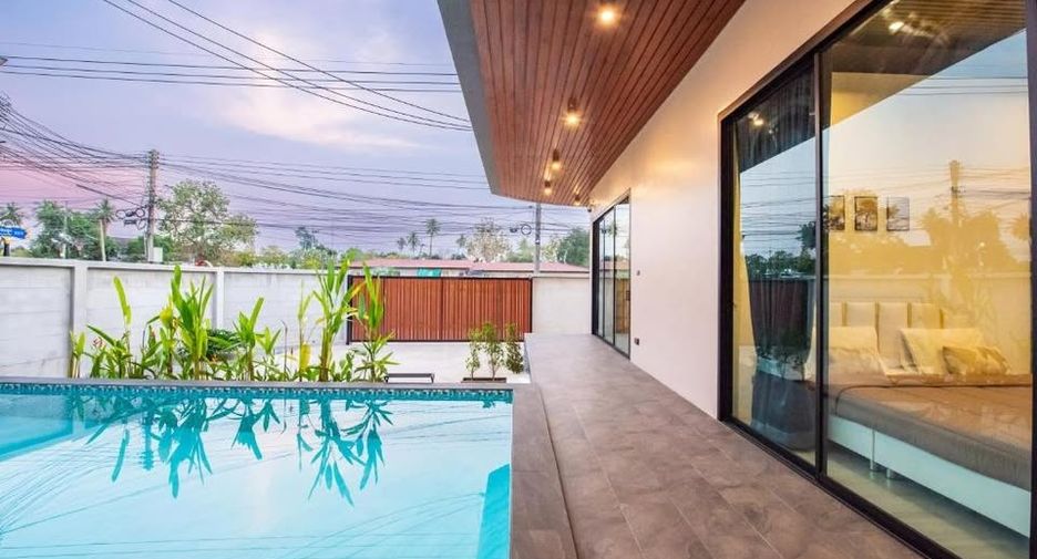 À louer 5 chambres villa à Bang Lamung, Chonburi
