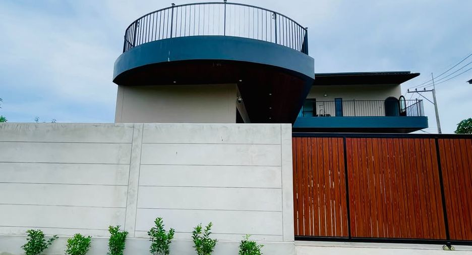 À louer 5 chambres villa à Bang Lamung, Chonburi