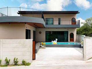 For rent 5 bedrooms villa in Bang Lamung, Chonburi
