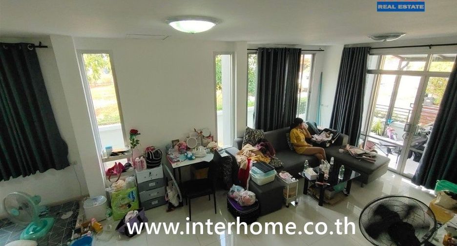 For sale 3 bedrooms townhouse in Min Buri, Bangkok