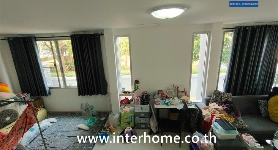 For sale 3 bedrooms townhouse in Min Buri, Bangkok