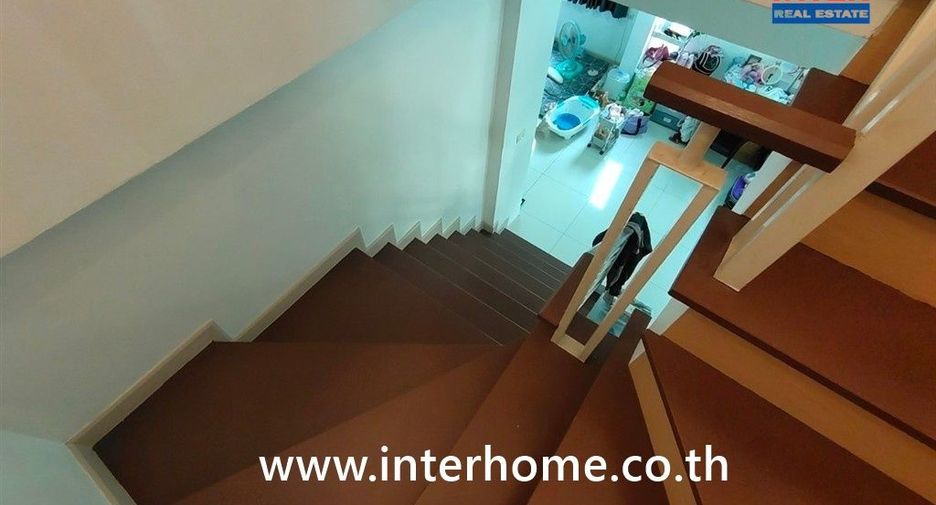 For sale 3 bedrooms townhouse in Min Buri, Bangkok