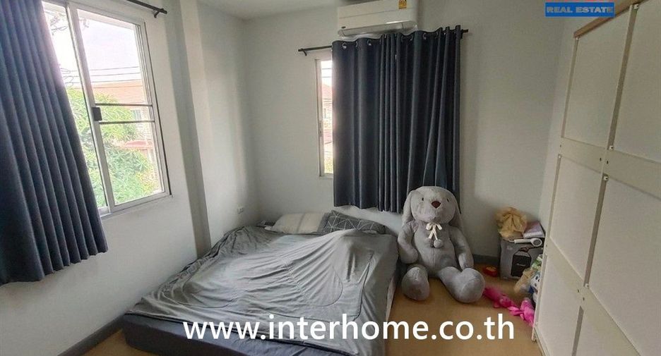 For sale 3 bedrooms townhouse in Min Buri, Bangkok