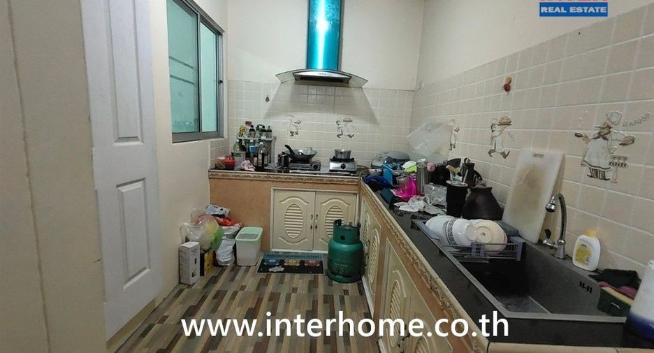 For sale 3 bedrooms townhouse in Min Buri, Bangkok