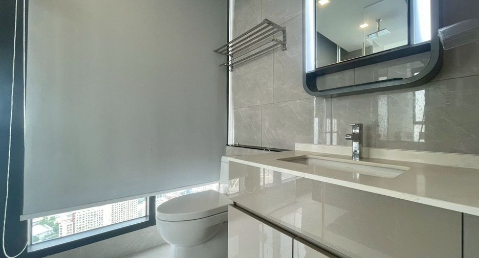 For rent 2 ベッドルーム condo in Huai Khwang, Bangkok