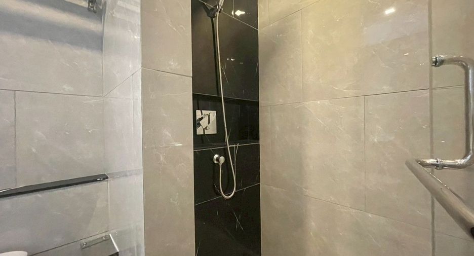 For rent 2 ベッドルーム condo in Huai Khwang, Bangkok