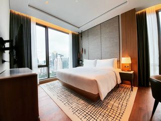 For rent 2 bedrooms apartment in Pathum Wan, Bangkok