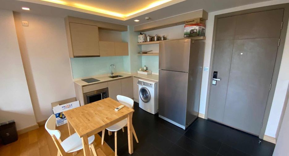 For rent 1 bed condo in Watthana, Bangkok