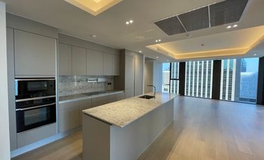 For rent 3 bedrooms apartment in Pathum Wan, Bangkok
