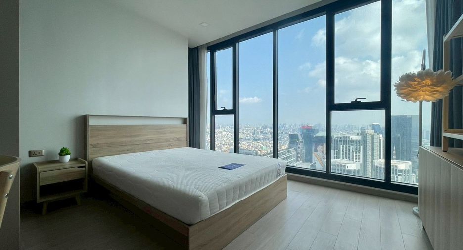 For rent 2 bedrooms condo in Huai Khwang, Bangkok