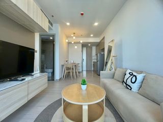 Condo en alquiler de 2 habitaciones en Huai Khwang, Bangkok