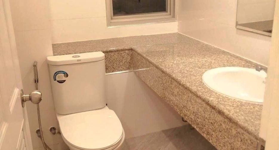For rent and for sale 2 bedrooms condo in Yan Nawa, Bangkok
