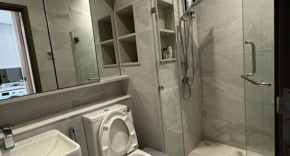 For rent 1 bed condo in Watthana, Bangkok