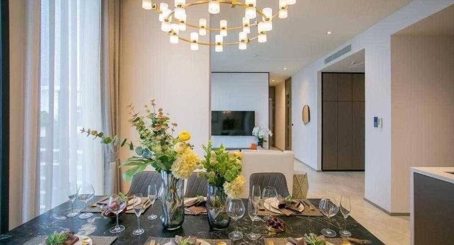 For rent 3 bedrooms apartment in Khlong Toei, Bangkok