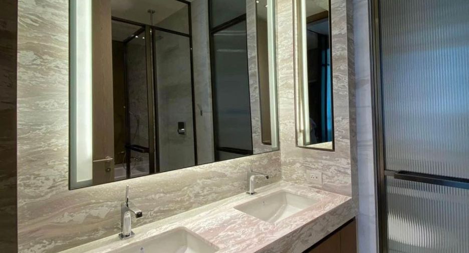 For rent 1 bed apartment in Pathum Wan, Bangkok