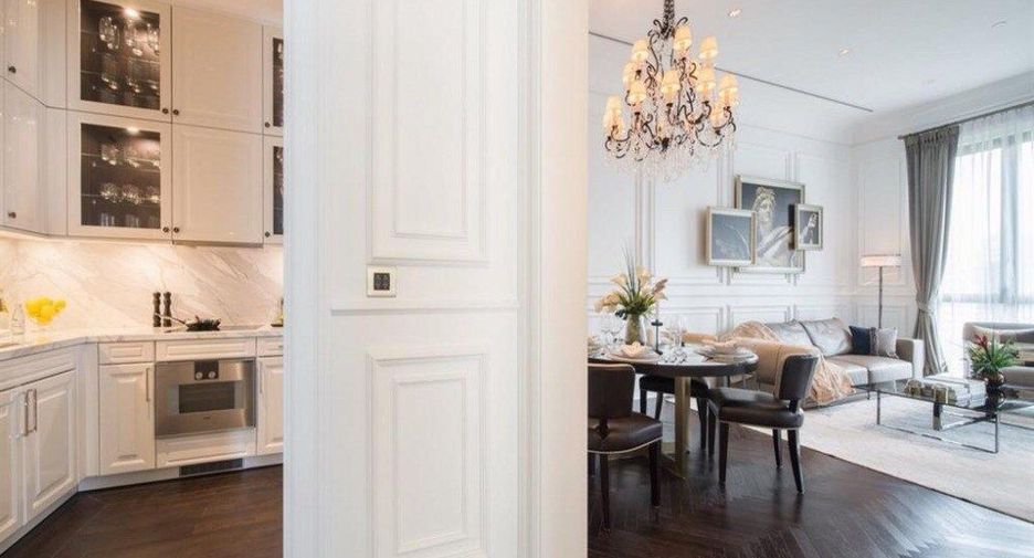 For rent 2 bedrooms apartment in Pathum Wan, Bangkok