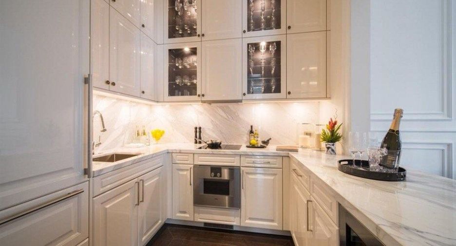 For rent 2 bedrooms apartment in Pathum Wan, Bangkok