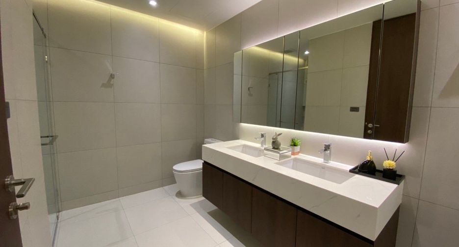 À louer 3 chambres appartement à Khlong Toei, Bangkok