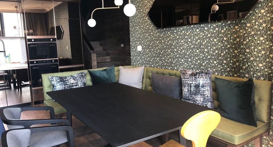 For rent 3 bedrooms apartment in Pathum Wan, Bangkok