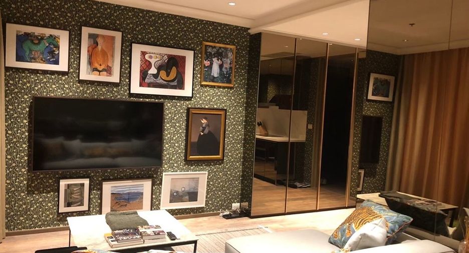 For rent 3 bedrooms apartment in Pathum Wan, Bangkok