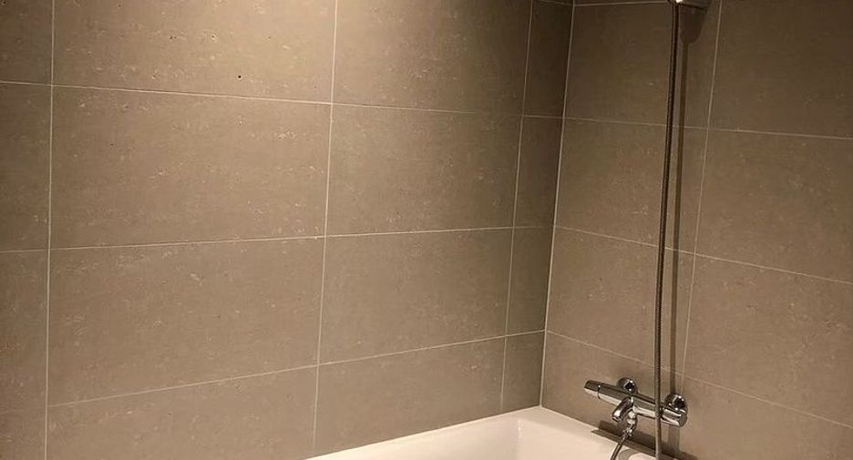 For rent 3 bedrooms apartment in Pathum Wan, Bangkok