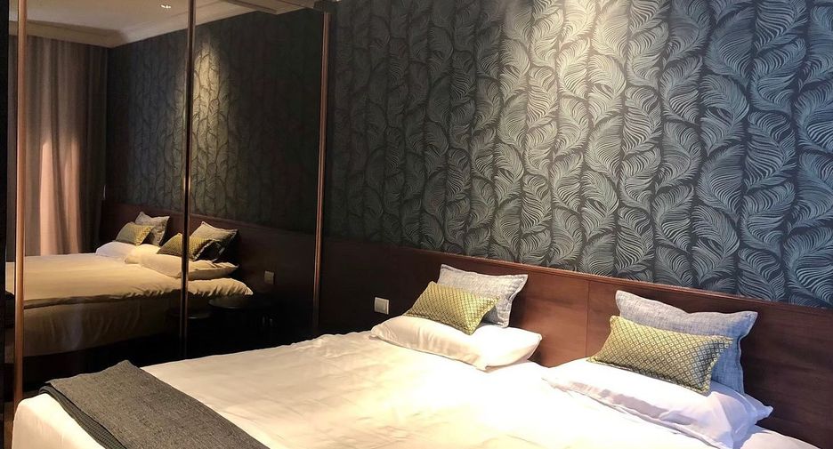 For rent 3 bedrooms apartment in Pathum Wan, Bangkok