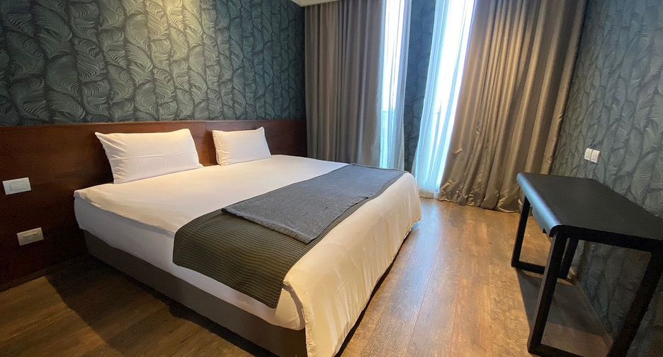 For rent 3 bedrooms apartment in Pathum Wan, Bangkok