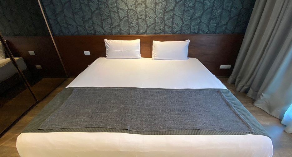 For rent 3 bedrooms apartment in Pathum Wan, Bangkok