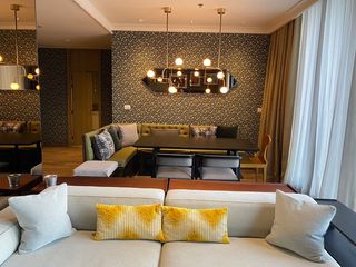 For rent 3 bedrooms apartment in Pathum Wan, Bangkok