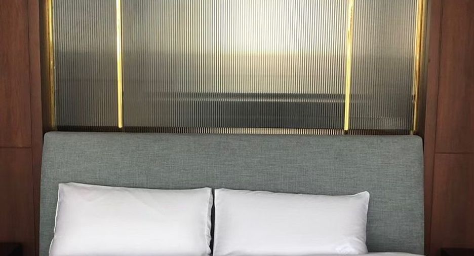 For rent 3 bedrooms apartment in Pathum Wan, Bangkok