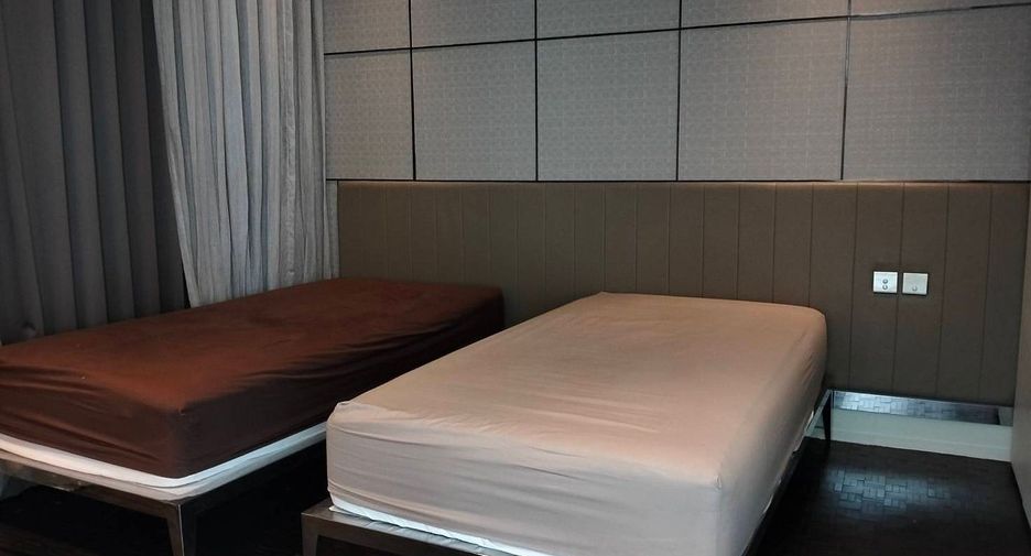 For rent 2 bedrooms apartment in Sathon, Bangkok