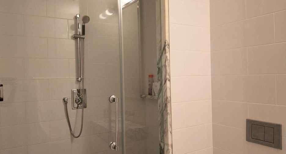 For rent 2 bedrooms apartment in Sathon, Bangkok