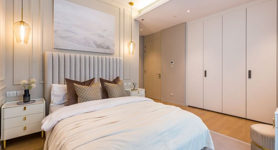 For rent 2 bedrooms apartment in Pathum Wan, Bangkok