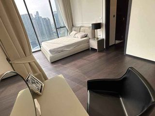 For rent 3 bedrooms apartment in Khlong Toei, Bangkok