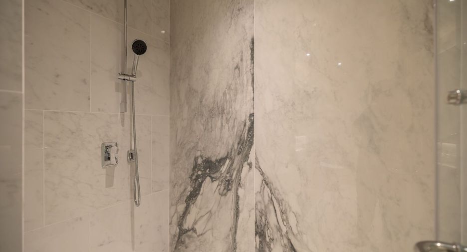 For rent 2 bedrooms apartment in Pathum Wan, Bangkok
