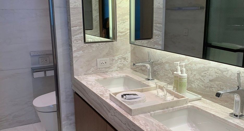 For rent 1 bed apartment in Pathum Wan, Bangkok