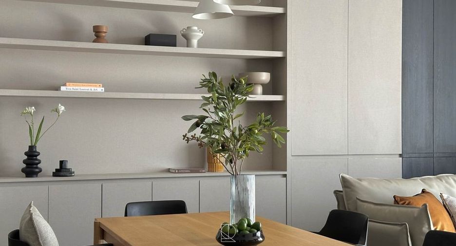 For rent 3 bedrooms apartment in Khlong Toei, Bangkok