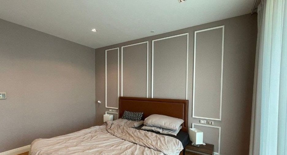 For rent 4 bedrooms apartment in Khlong Toei, Bangkok
