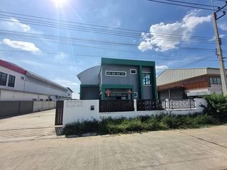 For rent 2 bedrooms warehouse in Bang Len, Nakhon Pathom