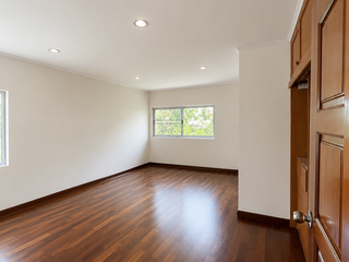 For rent 4 bedrooms house in Suan Luang, Bangkok