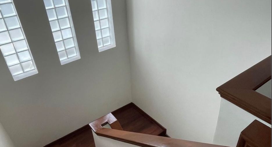 For rent 4 bedrooms house in Suan Luang, Bangkok